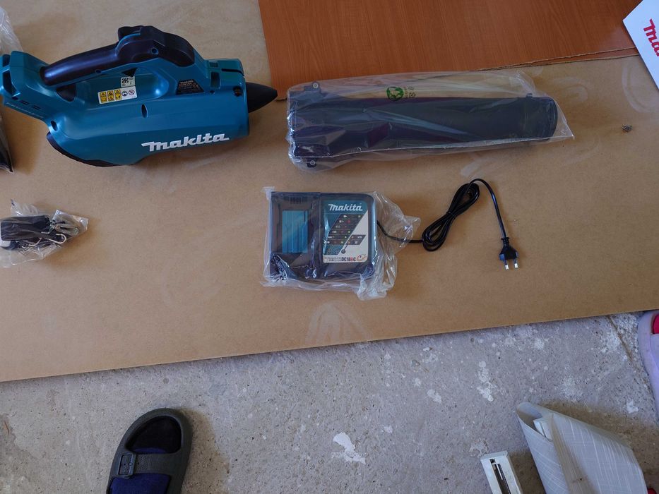 Suflanta pentru frunze MAKITA XPT