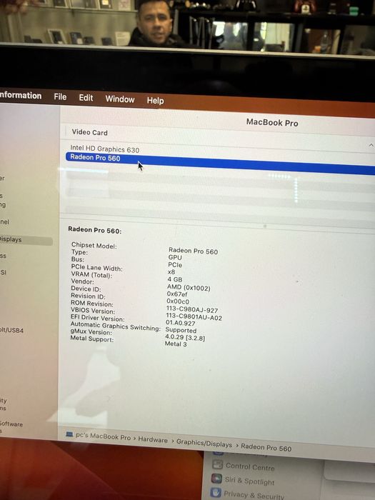 MacBook Pro 15” 2017 i7 2.9GHz, 16GB RAM, Radeon Pro 560