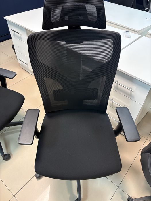 Рабочие Столы и кресла