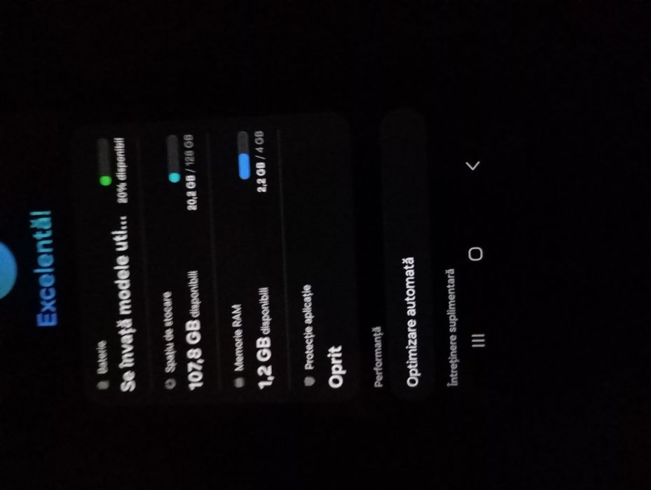 Samsung A16 5G  128 GB 4 GB RAM sănătatea la baterie 100%