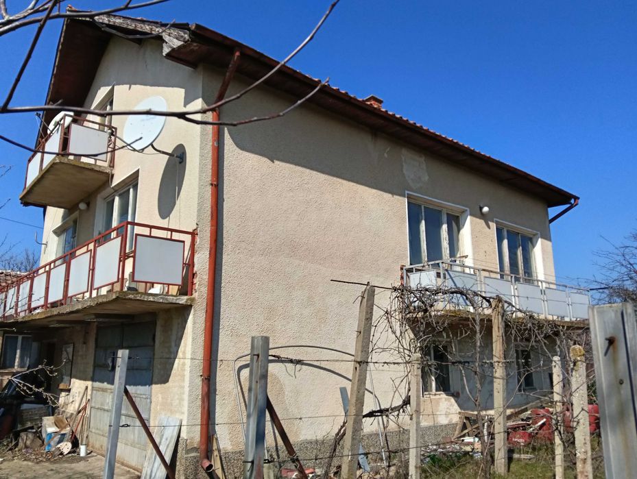 Продавам къща в с.сталийска махала област Монтана