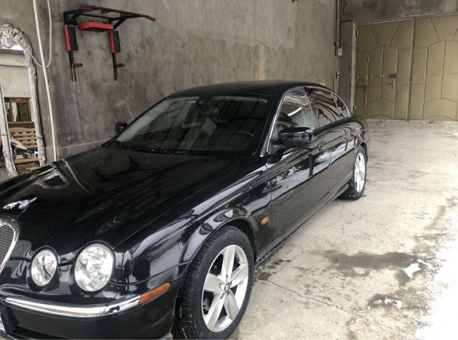 продаётся автомобиль ягуар “JAGUAR”