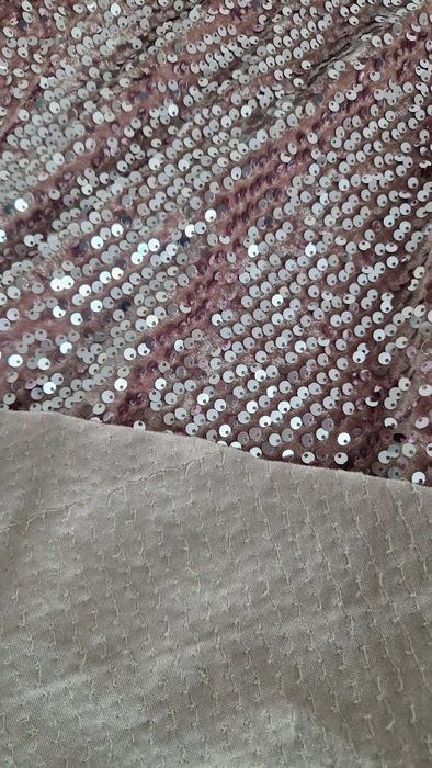 Новогодние юбки в пайетках.