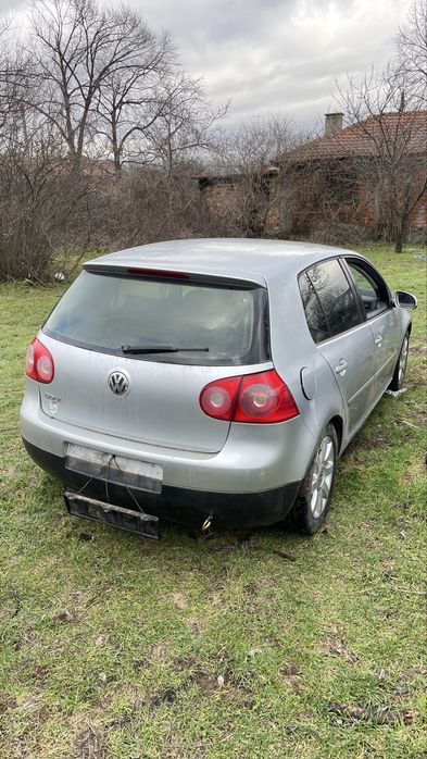 Vw Golf 5 1.6FSI на части!!!