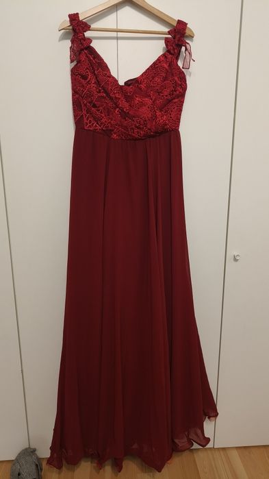 Rochie de nasa rosie