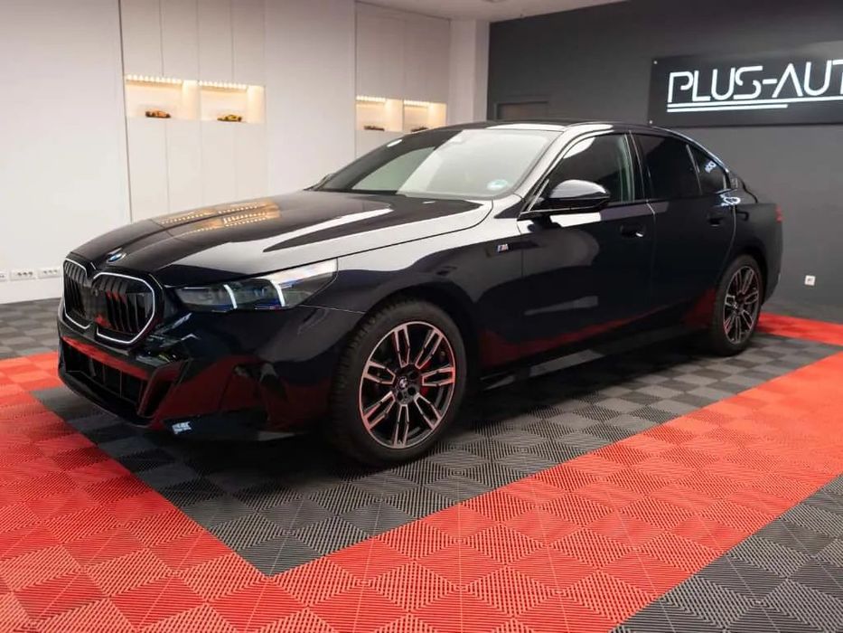 BMW Seria 5 Leasing si credit extern la pretul net fara TVA! Garantie 2027!