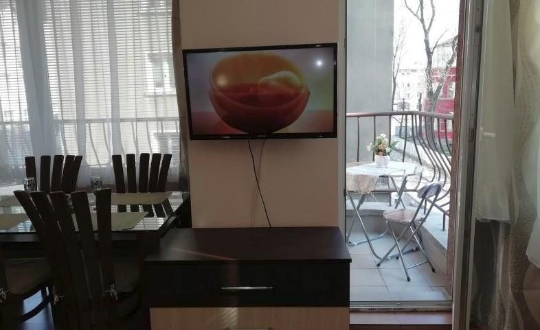 Дава се под наем Двустаен апартамент в София, Център - 53 кв.м за 545 € - Снимка #3