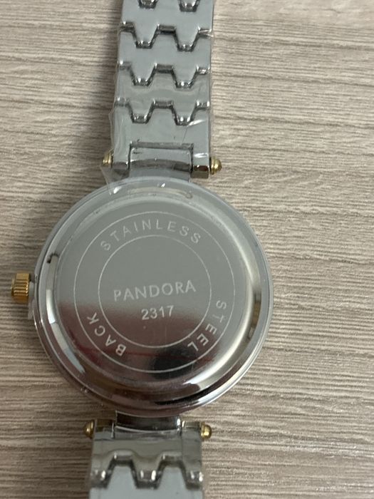 продаю часы pandora (новые, в пленке)