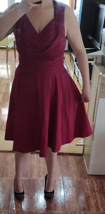 Rochie stil pin-up girl