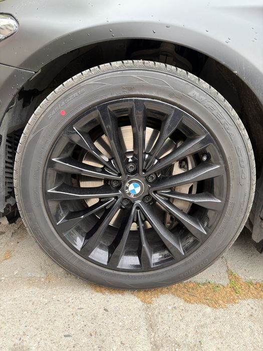 BMW 18 оригинални джанти с гуми