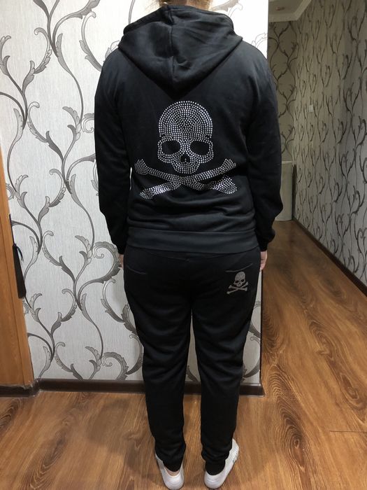 Женский корсет с камнями