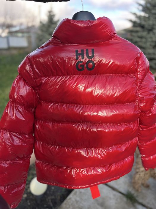 Geaca Hugo Boss,noua cu eticheta!