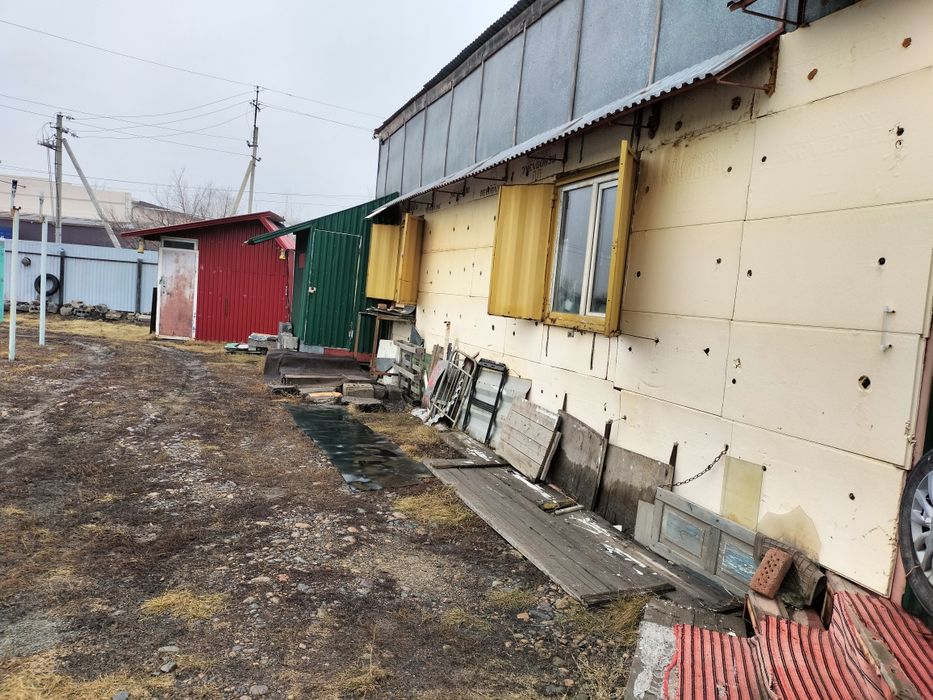 Продам коммерческий огороженный участок  .