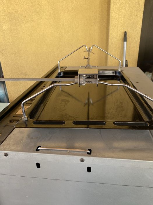 Професионален Готварски Конвектор 90см