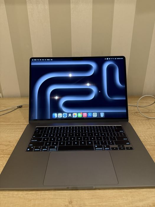 Macbook air m2 15