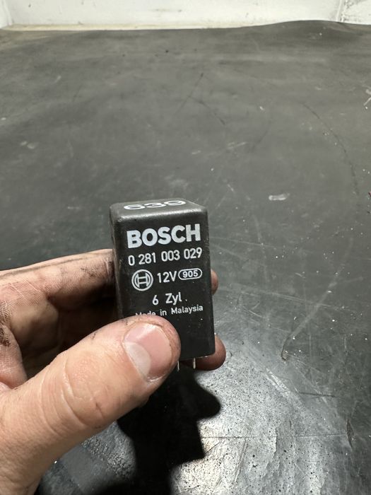 Releu bujii Audi A6 C6 2.7 TDI 3.0 TDIV6 4E0907282A Audi A8 Q7 phaeton