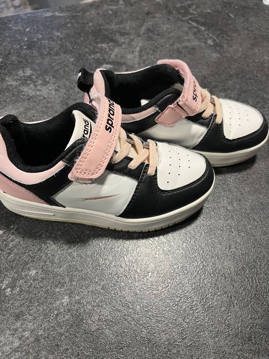 Детски обувки за момиче