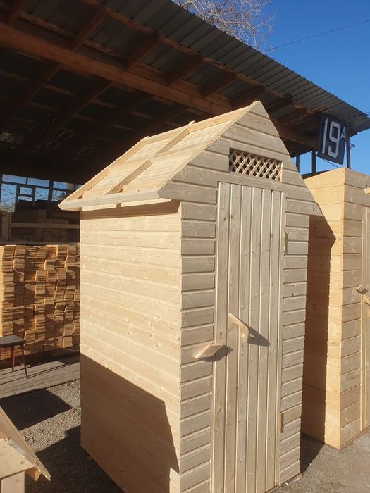 Туалет деревянный 1×1.20 м