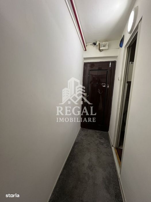 Garsonieră de vânzare – zona Micro 7, demisol