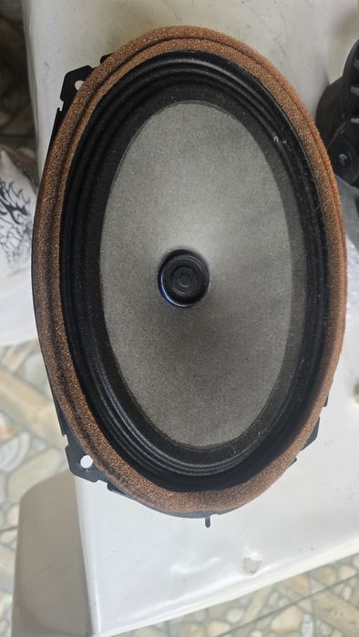 Колонка коаксиальная 6x9 JBL штатная с 4Runner