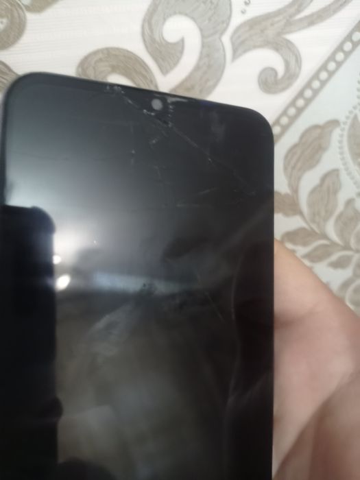 Продам или обменяю телефон Realme c25