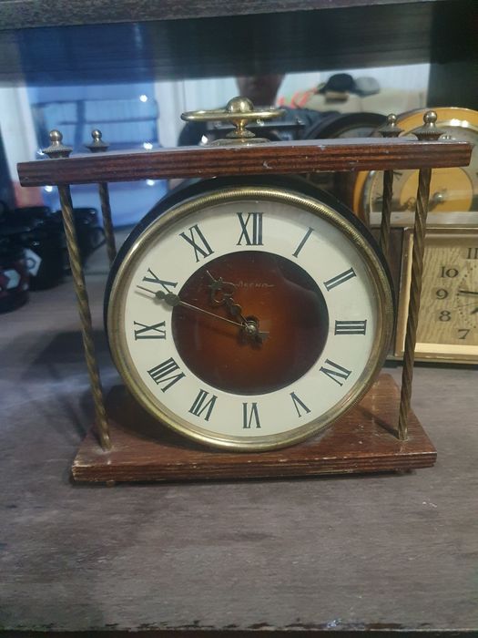 Настольные часы СССР механика