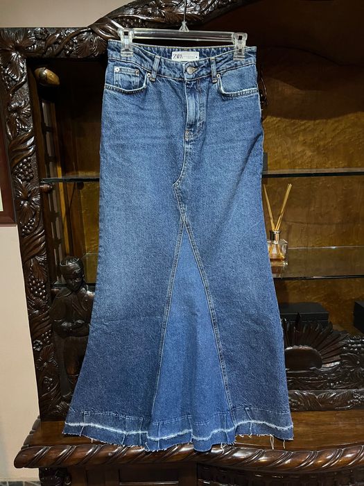 ZARA
Дънкова пола
Слагана 1,2 пъти, без забележки