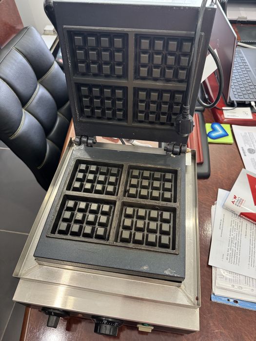 Продам вафельницу