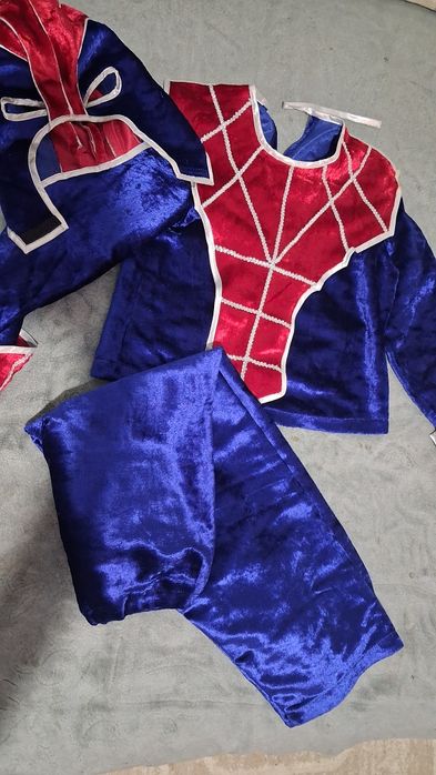 Продам костюм человек паук