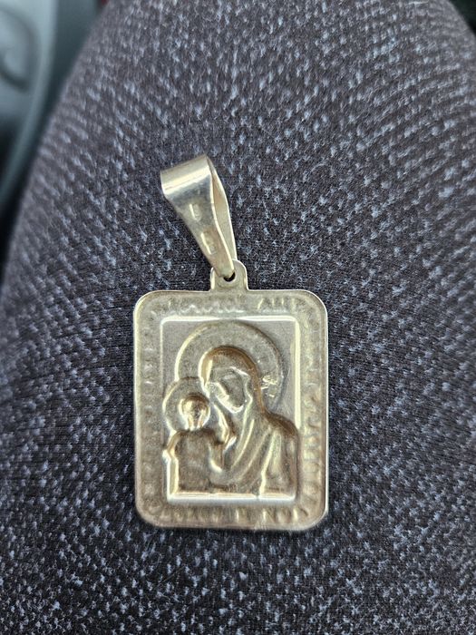 Продам золотой кулон