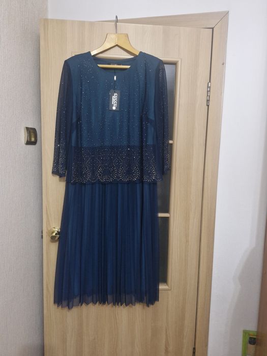 Платье новое р.52-54