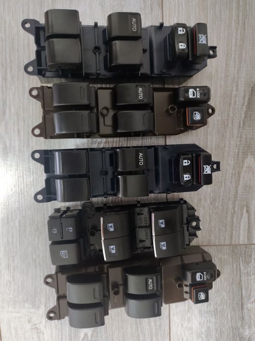 Переключатель на стеклоподьемник