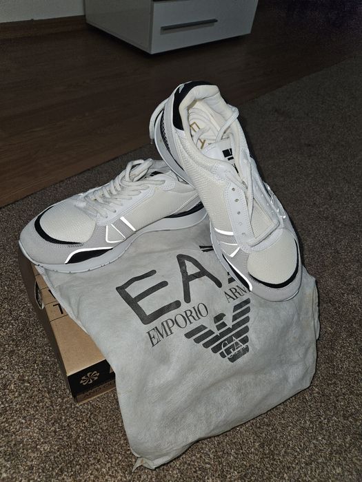 Adidasi Emporio Armani