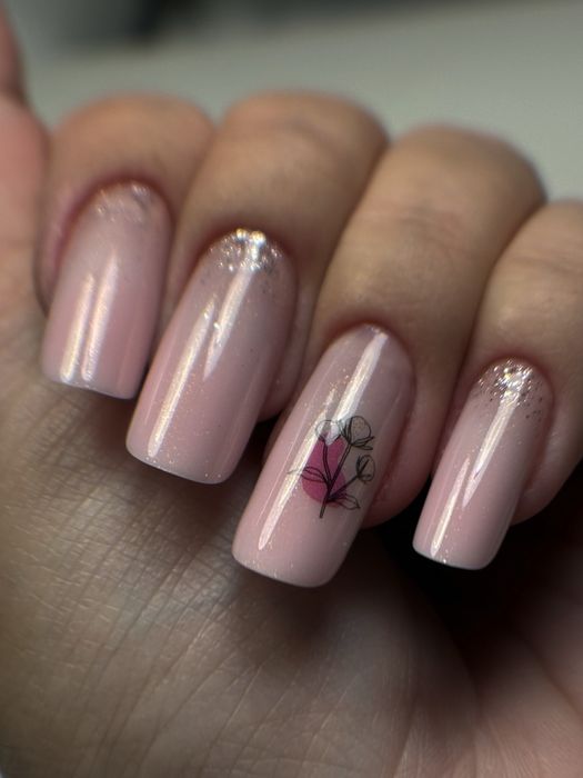 Unghii cu gel-Manichiura-Unghiute