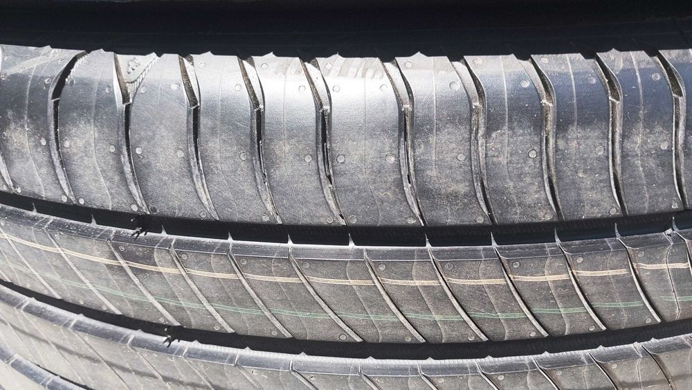 Още по-намалени - с 45%  MICHELIN PRIMACY 4 S1 - 235/50 R19 - 4 броя