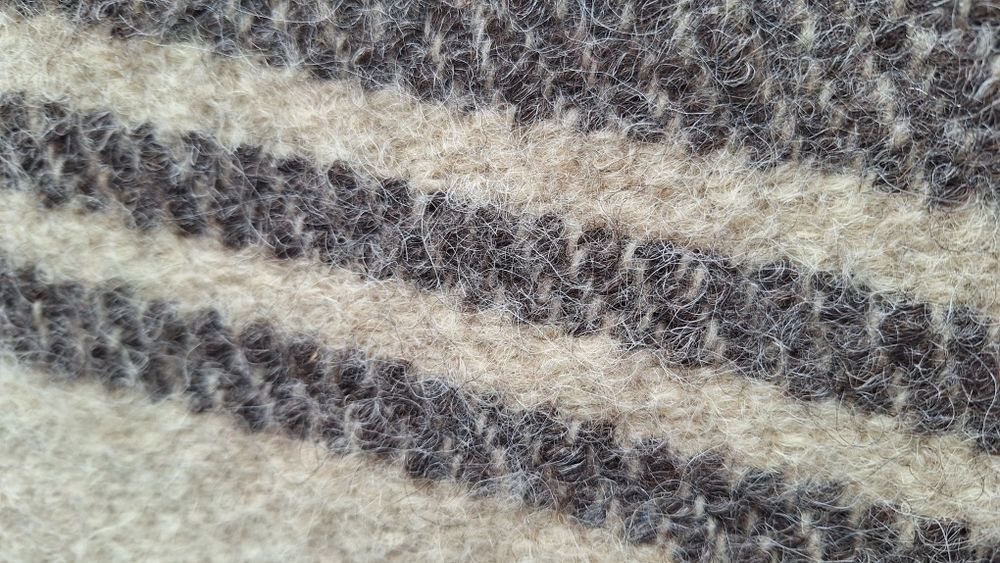 Tol/covor tesut din lana