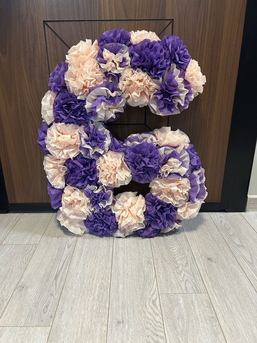 Цифри от рози ръчна изработка