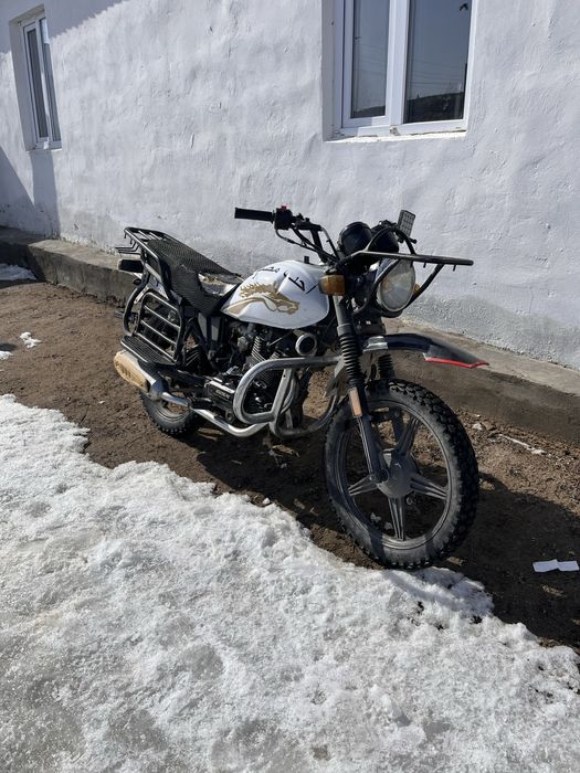 мотоцикл GSX 200 куб