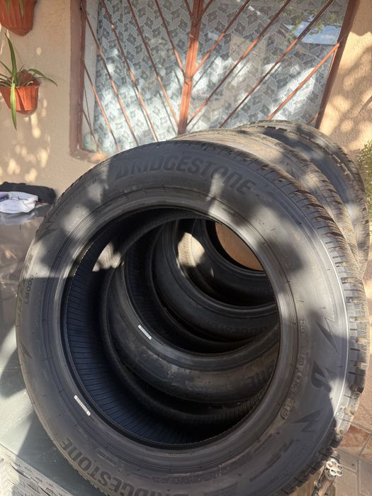 Anvelope Bridgeston M+S de iarna 205/60R16