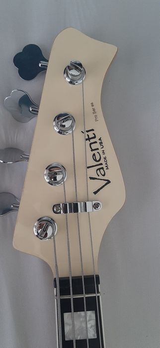 Chitară  bass   VALENTI-USA