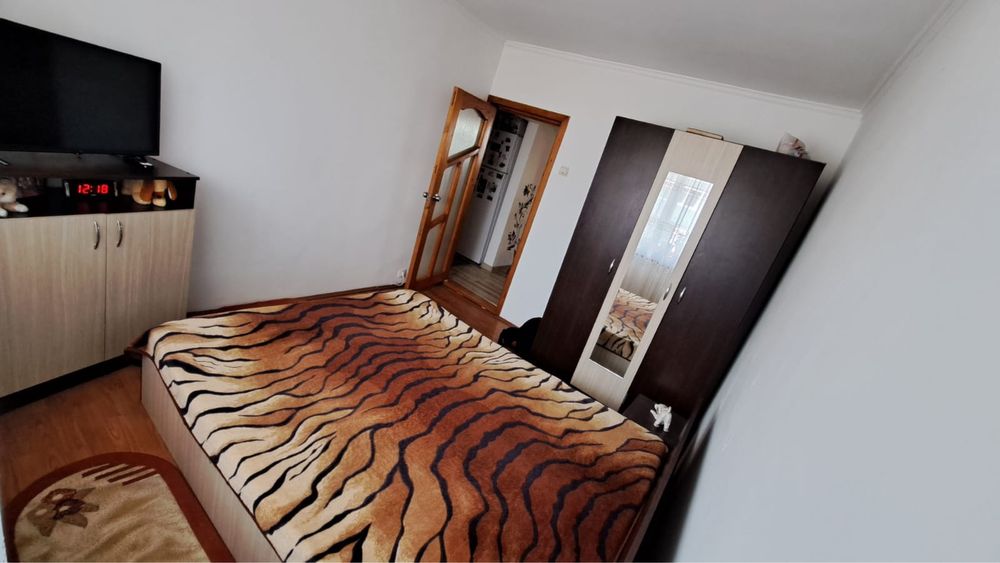 Vand apartament, zona CRIHALA