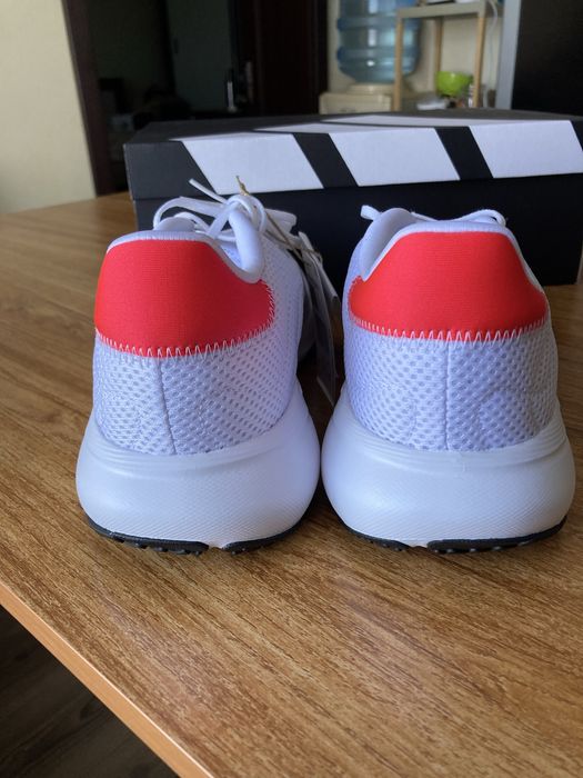 Мъжки оригинални маратонки Adidas Response Runner U
