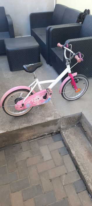 Vând bicicleta fetite 3-7 ani
