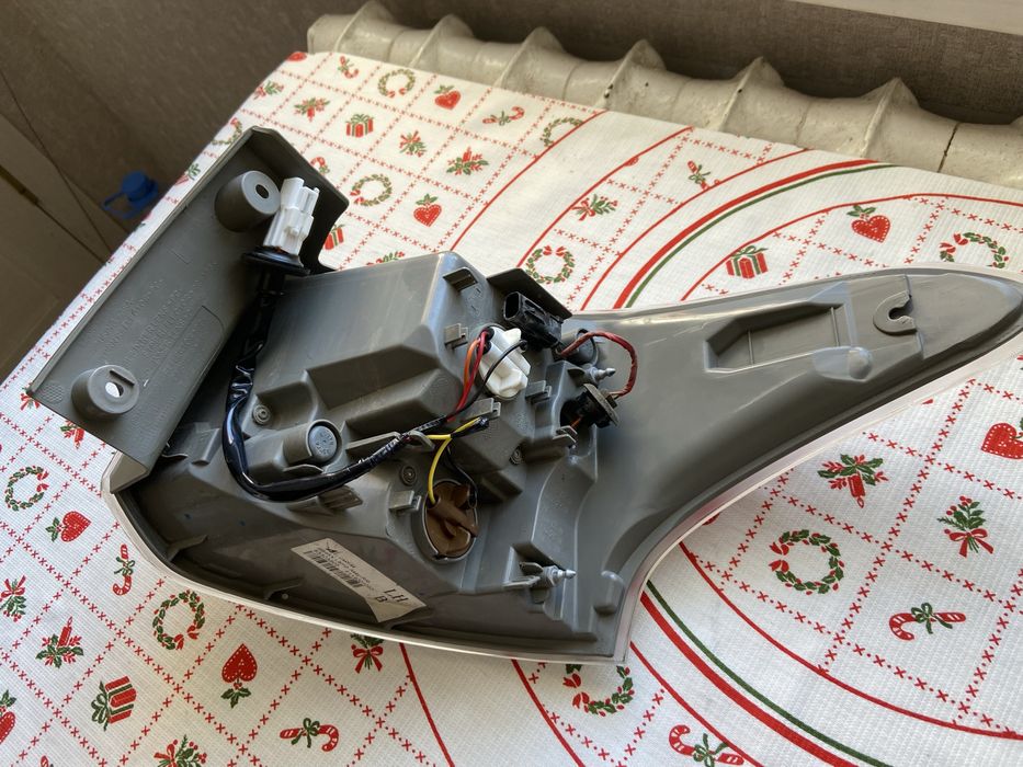 Фара задняя Outlander оригинал