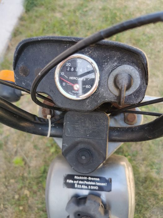 Vând moped,minimobra, scuter hercules prima 4