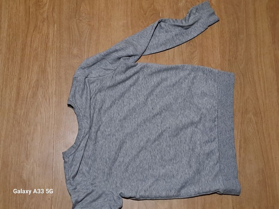 Сива блуза 10лв.