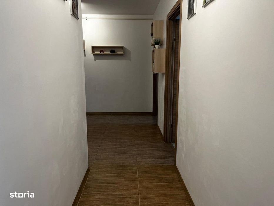 Apartament de 2 camere decomandate, 64 mp, loc de parcare, zona Vivo