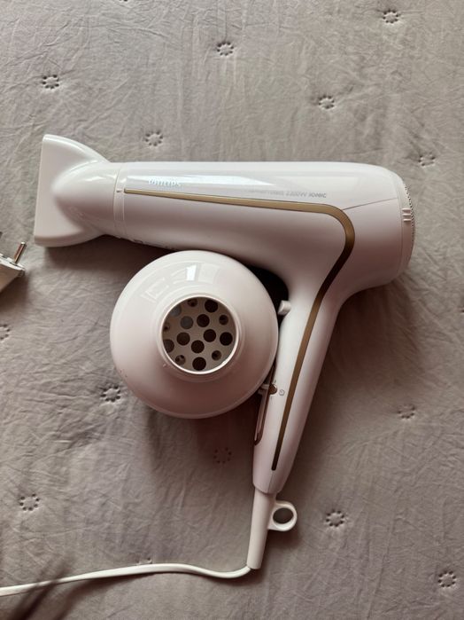 Сешоар Philips DryCare Advanced - HP8232/00