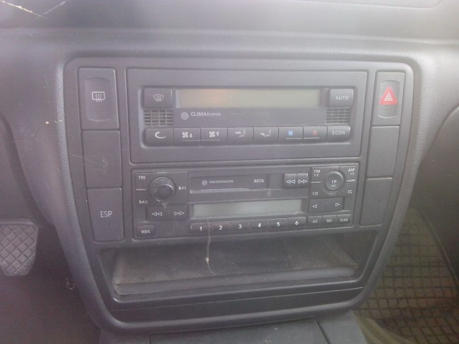 фолксфаген пасат 1.6 бензин 102к.с-2002г,на части