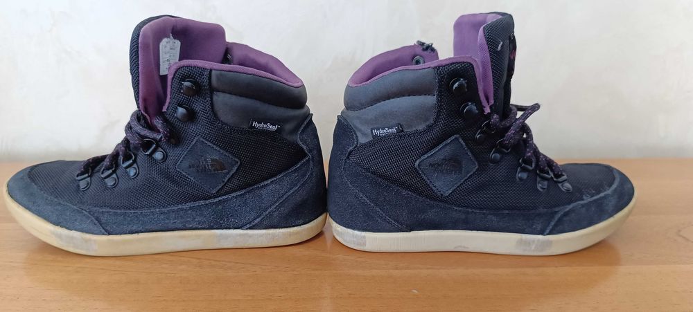 The North Face®-В Добро Състояние